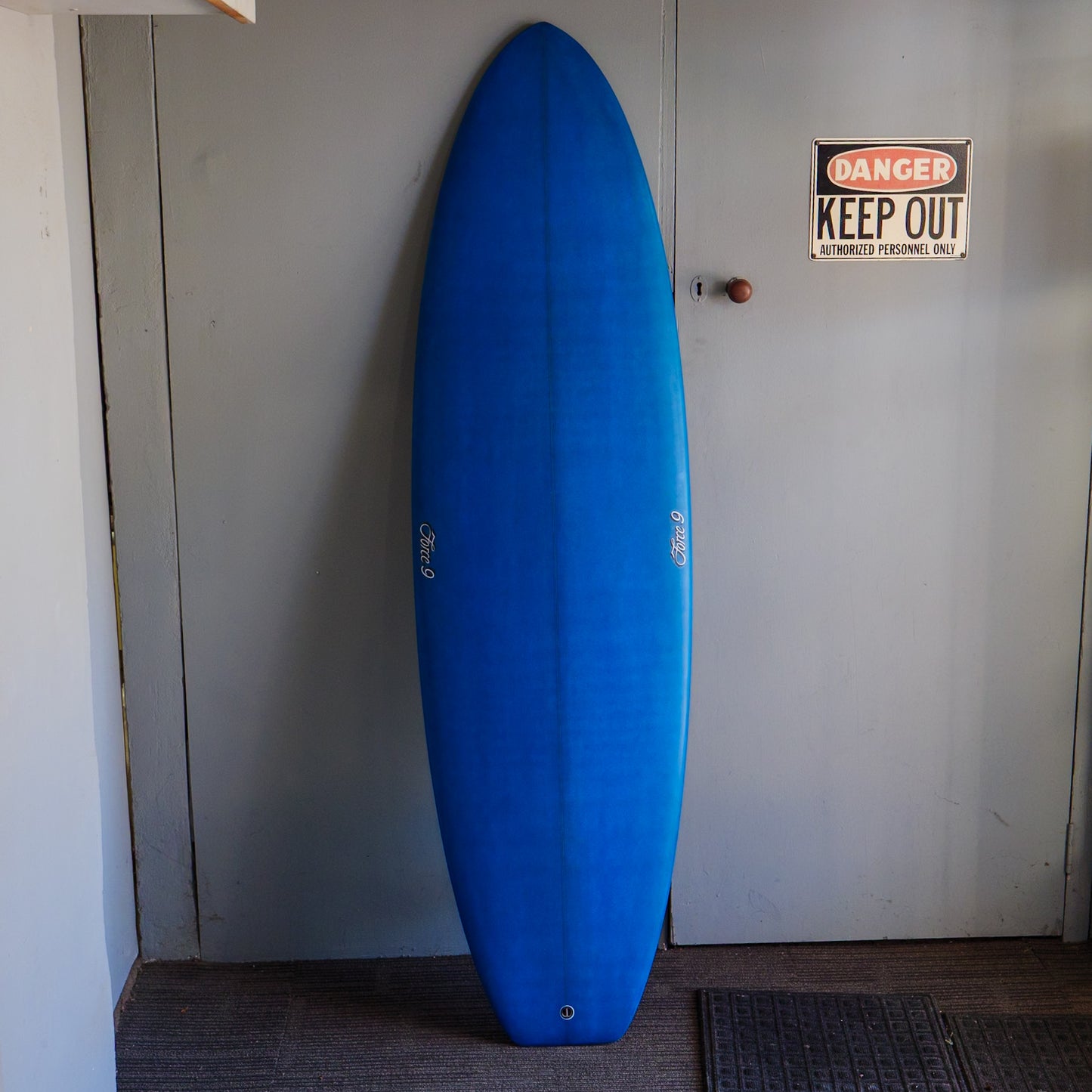 6'1 Force 9 Edge Bottom