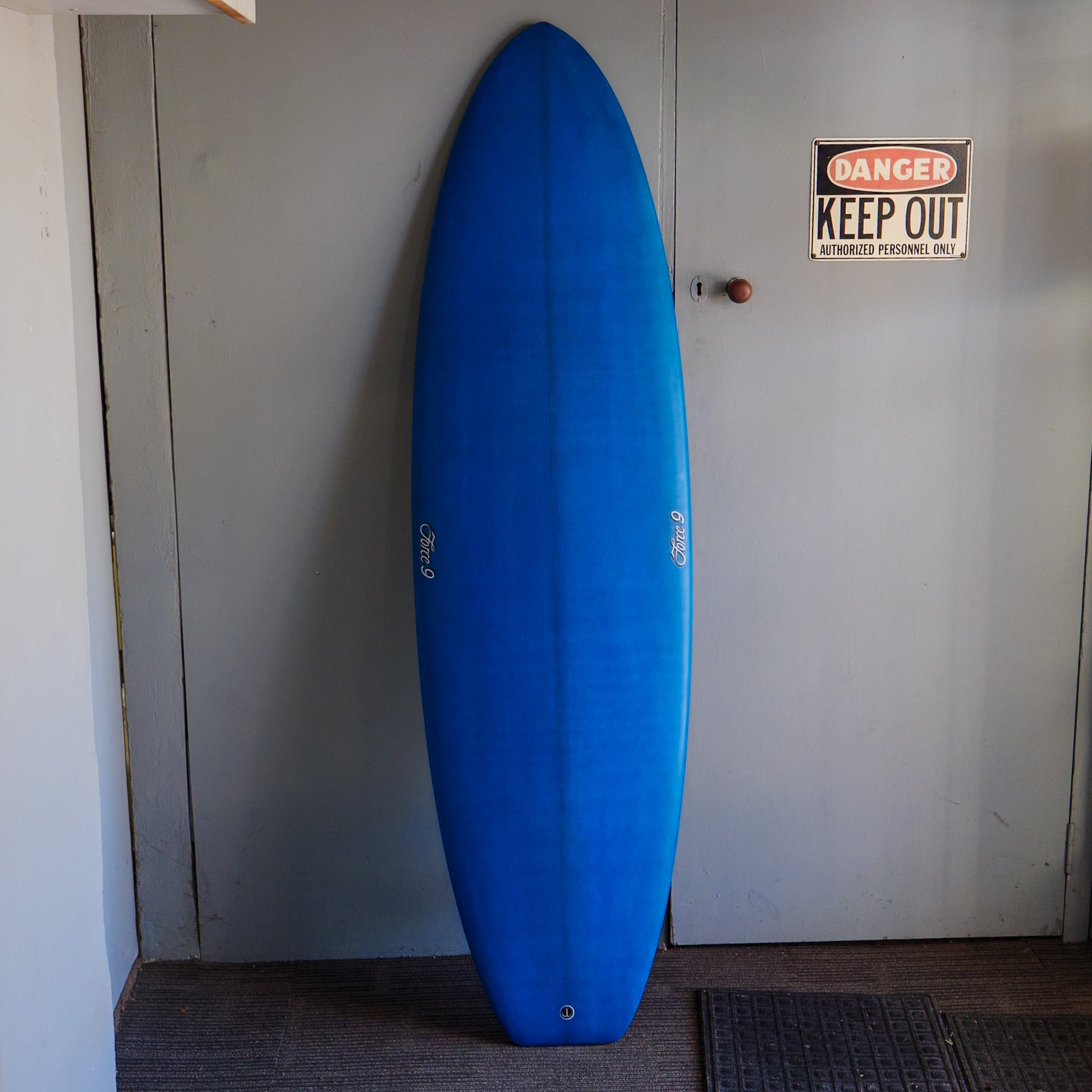 6'1 Force 9 Edge Bottom