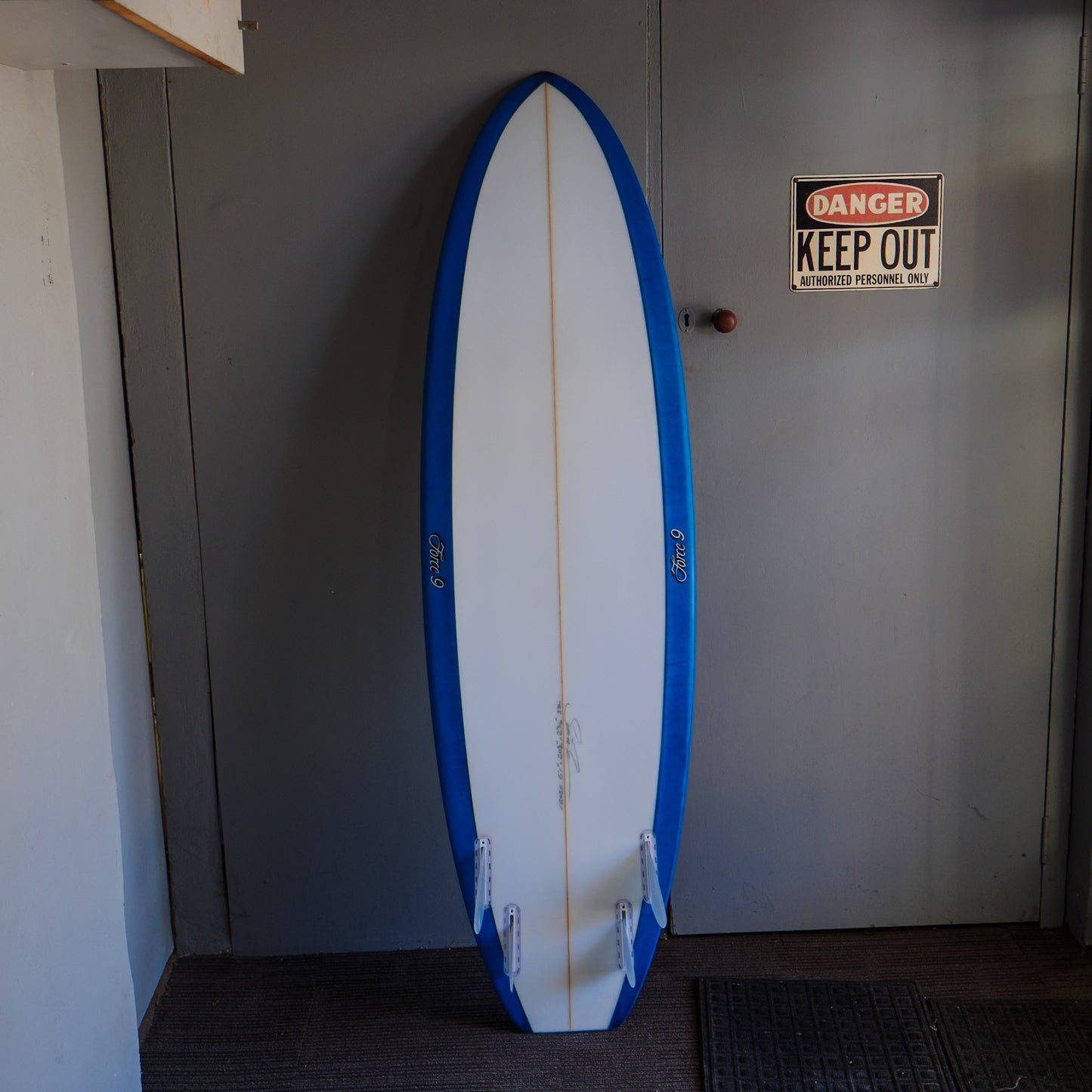 6'1 Force 9 Edge Bottom